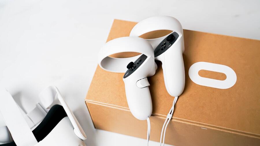 Virtual reality and bias reduction