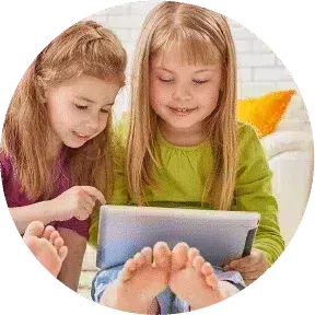 Jeux éducatifs conçus pour aider les enfants autistes à développer leurs compétences cognitives et sociales de manière amusante et engageante.