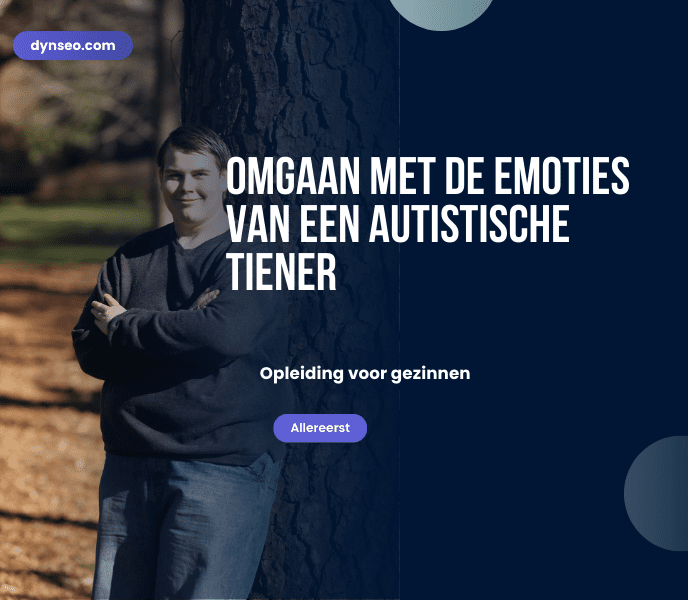 Foto van gelukkige senior die geniet van cognitieve geheugenspellen op tablet